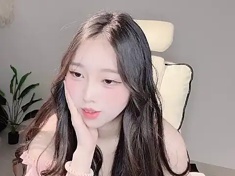 Yukiy8877 online show from 03/24/26, 09:53