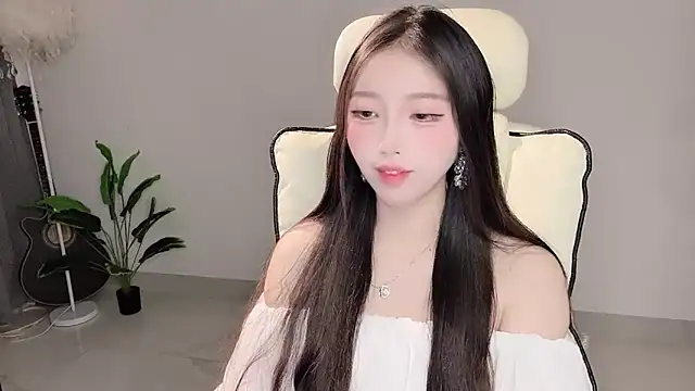 Yukiy8877 online show from 04/08/26, 10:50