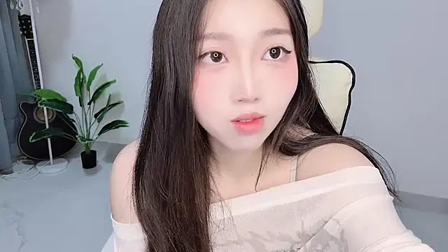 Yukiy8877 online show from 04/01/26, 09:45