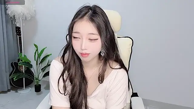 Yukiy8877 online show from 03/26/26, 10:07