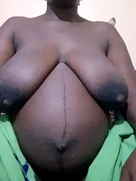 Snapshot of Coco2vee chatting on 04/01/26, 05:09 Coco2vee online show from 04/01/26, 05:09