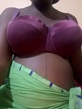 Snapshot of Coco2vee chatting on 03/22/26, 04:38 Coco2vee online show from 03/22/26, 04:38