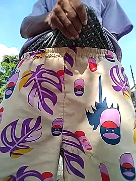 spittermasterpig1 online show from 03/29/26, 08:43