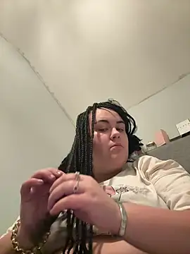 Khloeross online show from 05/30/26, 09:53