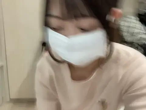 y-u-r-a-33 online show from 04/13/26, 07:12