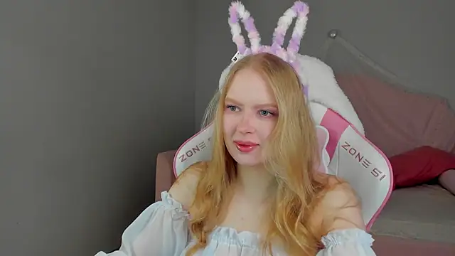 Snapshot of BellaVenatrix chatting on 04/04/26, 05:03 BellaVenatrix online show from 04/04/26, 05:03