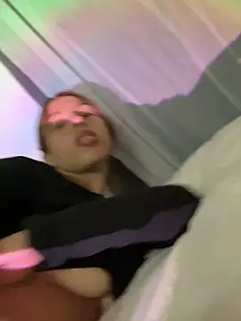 Andreakriss online show from 04/04/26, 02:07