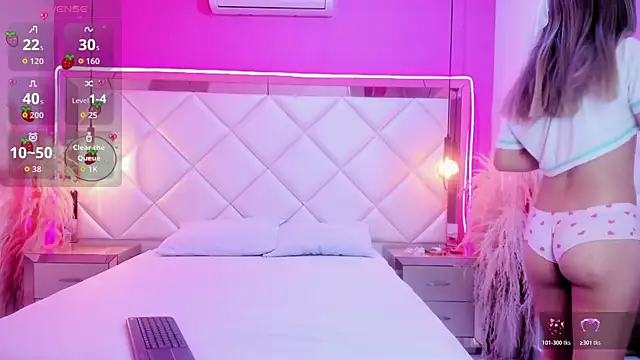 Snapshot of khathieeBelle chatting on 04/07/26, 06:32 khathieeBelle online show from 04/07/26, 06:32