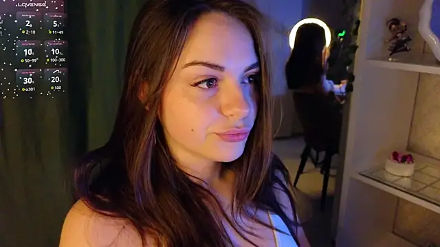 dark honey  online show from 04/18/26, 03:14