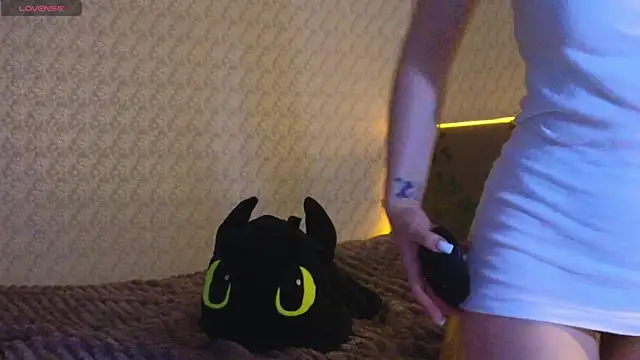 dark honey  online show from 03/28/26, 02:23