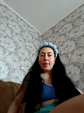 regina6125 online show from 04/17/26, 05:10