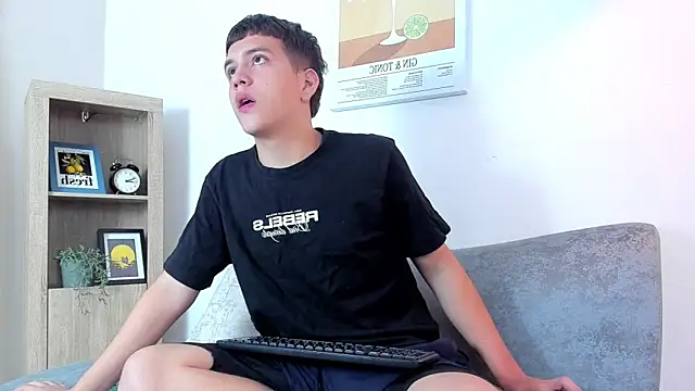 dennis hills online show from 03/27/26, 01:12