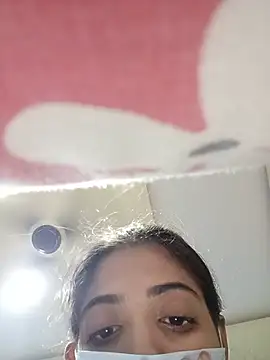 Snapshot of sanayabose7 chatting on 07/15/26, 07:15 sanayabose7 online show from 07/15/26, 07:15