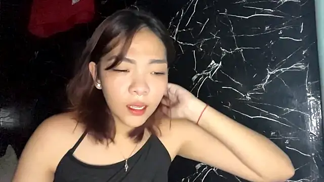 Snapshot of urhottie_lottie chatting on 04/13/26, 03:16 urhottie lottie online show from 04/13/26, 03:16