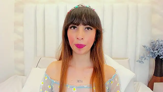 Snapshot of enyel_miller chatting on 03/28/26, 05:30 enyel miller online show from 03/28/26, 05:30