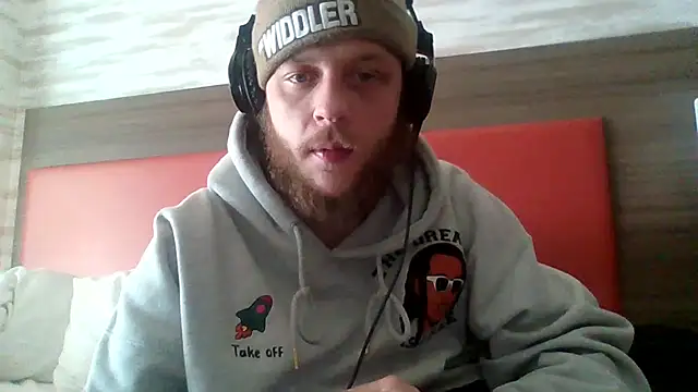 alejandro69420 online show from 04/06/26, 07:37