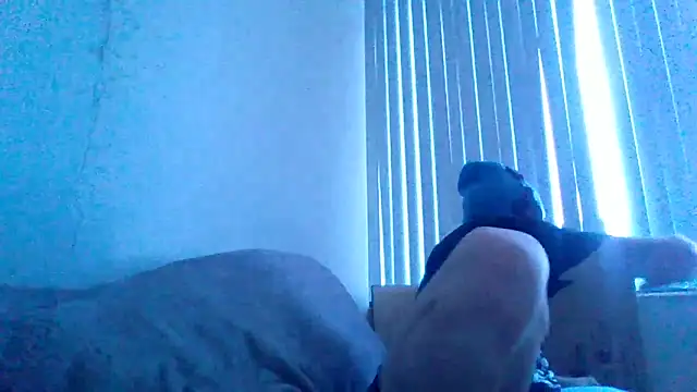alejandro69420 online show from 04/18/26, 05:37