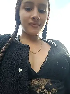 Mia Honey26 online show from 04/15/26, 09:37