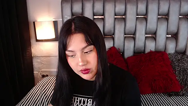 Sofiia Vega  online show from 04/21/26, 11:50