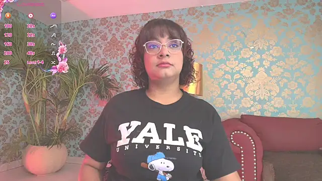 Snapshot of alexa_cruz__ chatting on 04/26/26, 11:40 alexa cruz online show from 04/26/26, 11:40