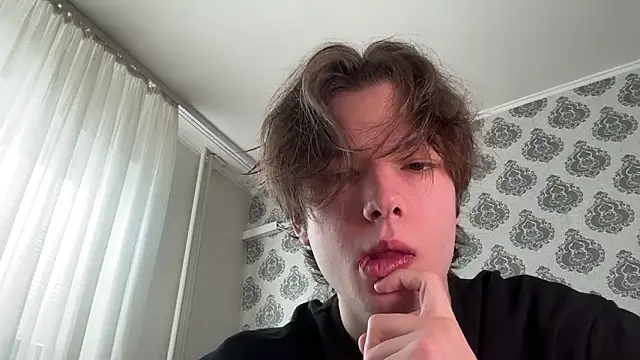 Snapshot of tomasdickpick chatting on 03/27/26, 08:37 tomasdickpick online show from 03/27/26, 08:37