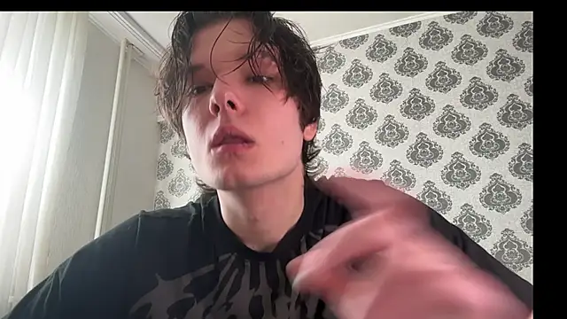 Snapshot of tomasdickpick chatting on 04/05/26, 07:37 tomasdickpick online show from 04/05/26, 07:37