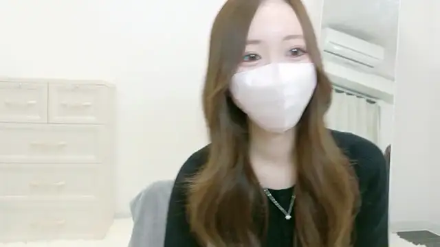 salachan v online show from 04/05/26, 11:39