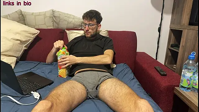 SoloUno0 online show from 03/28/26, 07:15