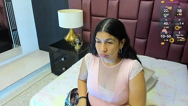 Snapshot of DianaSheren chatting on 07/08/26, 07:58 DianaSheren online show from 07/08/26, 07:58