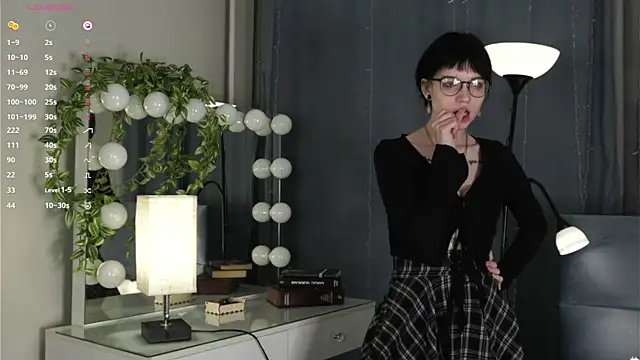 RubieNibbs online show from 04/15/26, 06:56