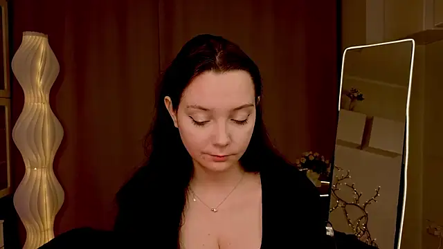 KaraNeagle online show from 04/07/26, 06:15