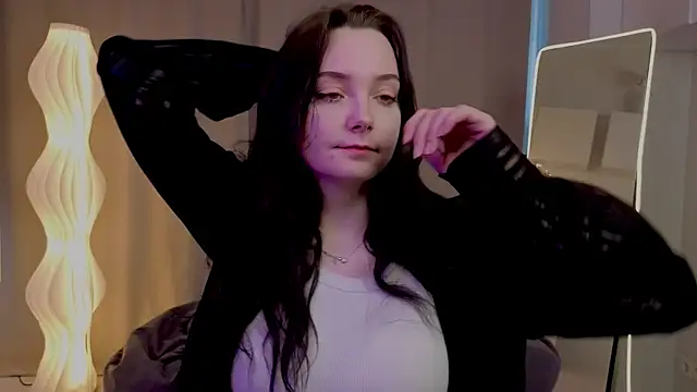 KaraNeagle online show from 04/03/26, 06:09