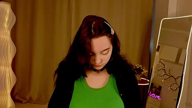 KaraNeagle online show from 04/13/26, 06:06