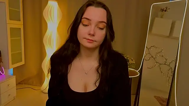 KaraNeagle online show from 03/29/26, 06:15