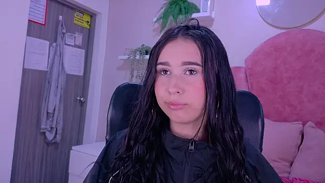 Snapshot of StarrMoon__ chatting on 03/28/26, 02:56 StarrMoon online show from 03/28/26, 02:56