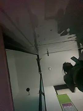 Snapshot of ELY_FE chatting on 04/07/26, 12:29 ELY FE online show from 04/07/26, 12:29