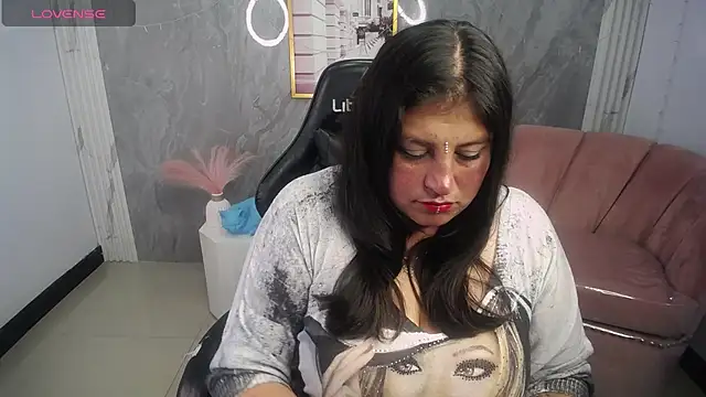 Snapshot of Lina_ch1 chatting on 03/27/26, 08:21 Lina ch1 online show from 03/27/26, 08:21