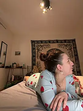 georginamoor online show from 04/13/26, 03:49