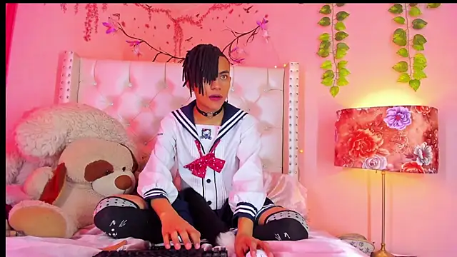 Snapshot of romeo_laurient chatting on 04/03/26, 09:21 romeo laurient online show from 04/03/26, 09:21