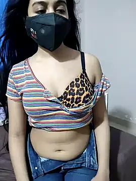 ALIZA FENDY online show from 04/26/26, 04:04