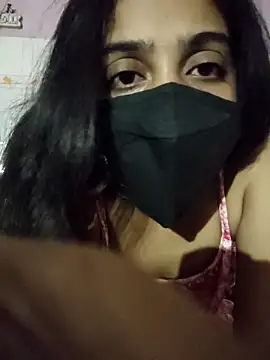 ALIZA FENDY online show from 06/18/26, 07:08