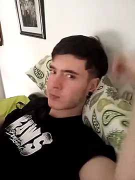 Snapshot of lio____ chatting on 04/11/26, 01:04 lio online show from 04/11/26, 01:04