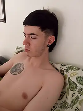 Snapshot of lio____ chatting on 04/10/26, 03:41 lio online show from 04/10/26, 03:41