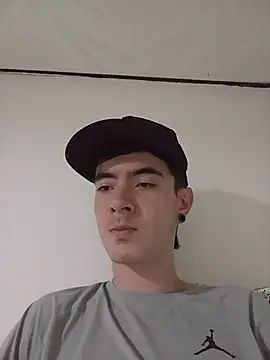 Snapshot of lio____ chatting on 03/20/26, 10:44 lio online show from 03/20/26, 10:44