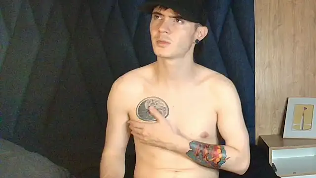 Snapshot of lio____ chatting on 04/16/26, 03:18 lio online show from 04/16/26, 03:18