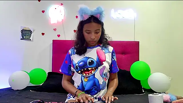 Snapshot of Ellie_Cute7 chatting on 04/09/26, 07:31 Ellie Cute7 online show from 04/09/26, 07:31