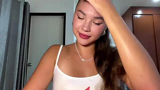 kamila 18 french online show from 04/02/26, 02:13