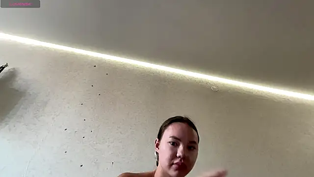 kamila 18 french online show from 07/16/26, 03:14