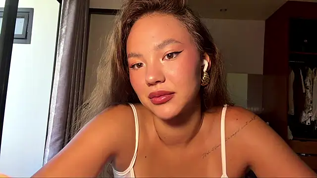 kamila 18 french online show from 03/24/26, 05:18