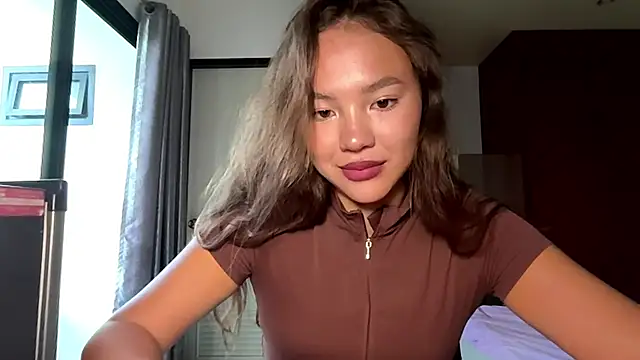 kamila 18 french online show from 04/25/26, 05:10